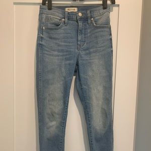 Madewell: 10 inch high rise skinny crop Horne wash